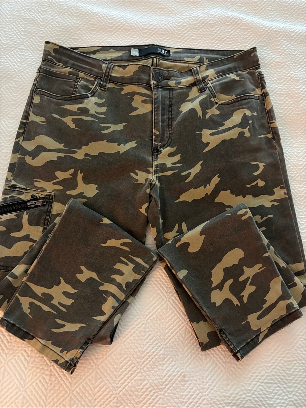 KUT FROM THE KLOTH DONNA CARGO CAMO PANT